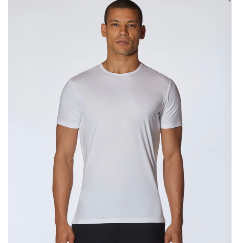 Cuts Clothing Men’s AO Split-Hem Tee- NWOT